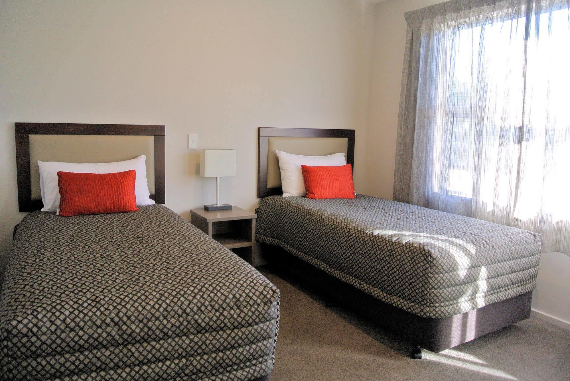 Oxford Village Motels Dış mekan fotoğraf